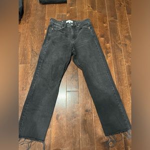 DYNAMITE CHIARA cropped jeans with raw hem